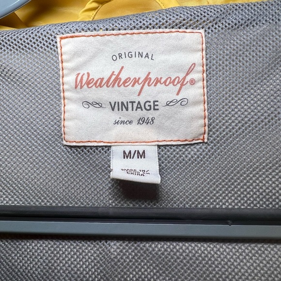 Weatherproof Hooded Raincoat - Picture 8 of 8